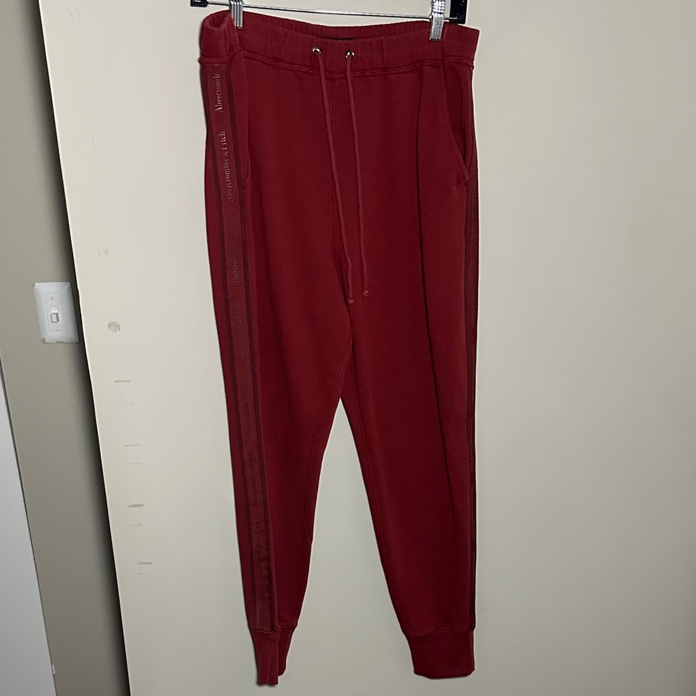 Abercrombie & Fitch women’s Burgundy soft fleece Joggers sweatpants